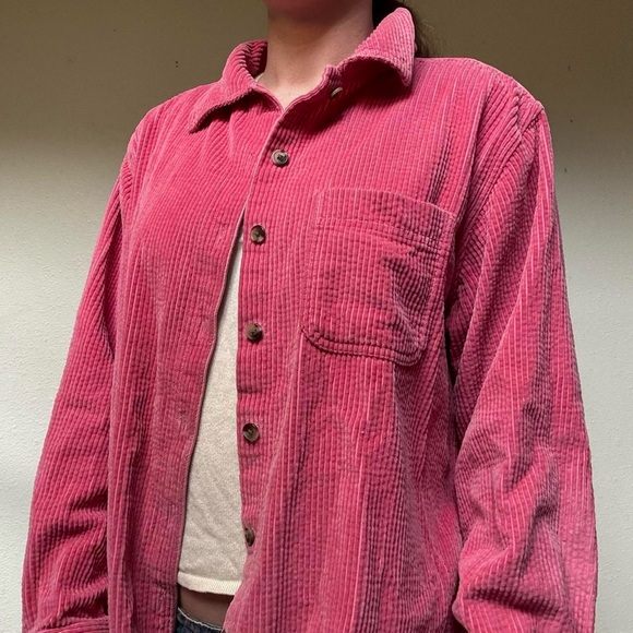 Vintage L.L. Bean pink corduroy button down - Picture 2 of 8